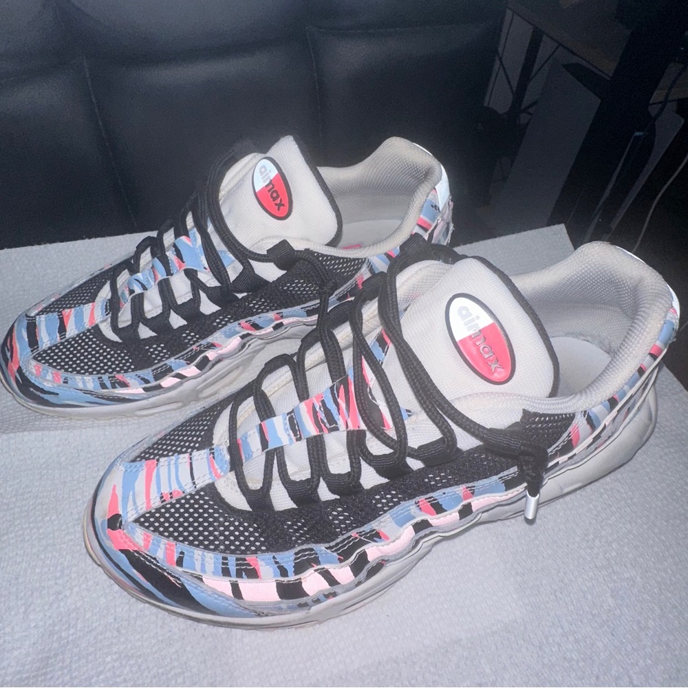 Nike Air Max 95 Country Pack Korea